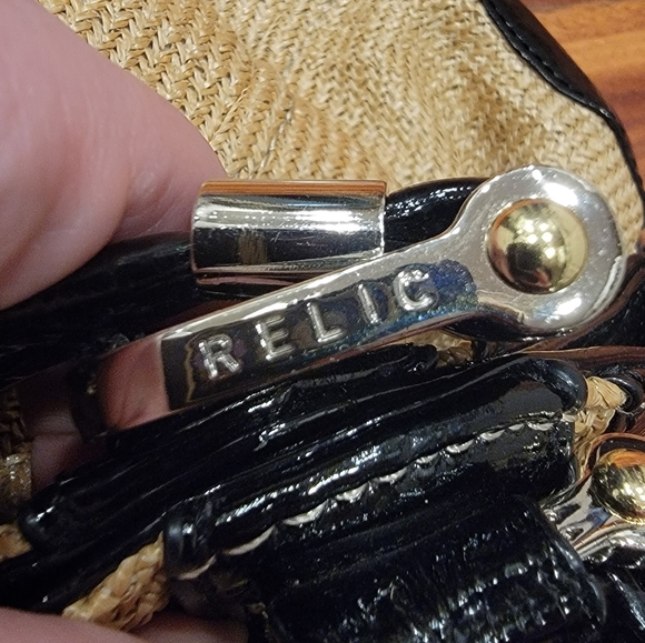 Relic by Fossil Handbag with Detachable Strap - Picture 6 of 12